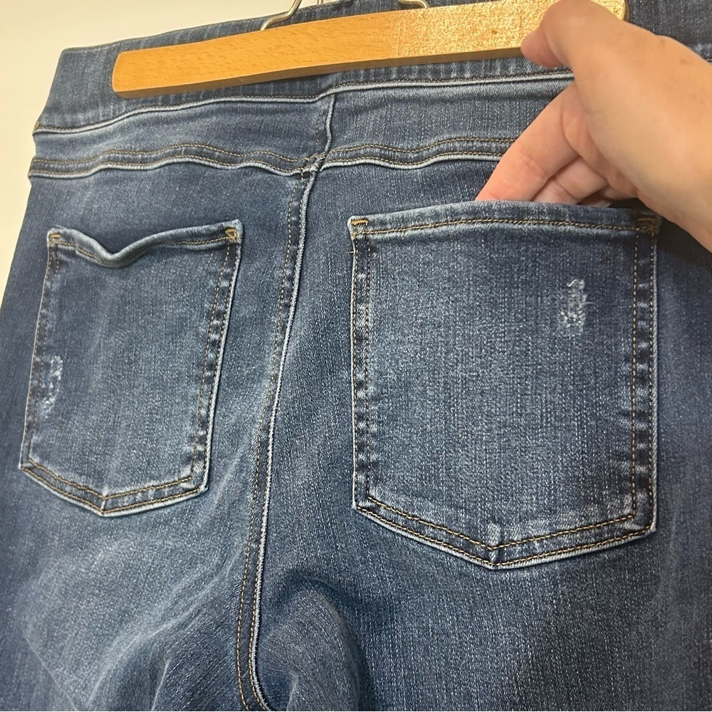 SPANX Medium Wash Distressed Pull-On Raw Hem Denim Leggings - Picture 7 of 14